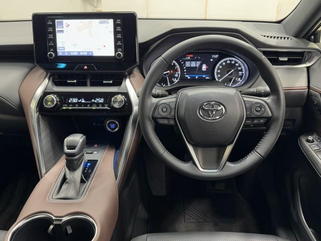 ハリアー Ｇ　レザーパッケージ　メモリナビ　レザーシート　クルーズコントロール　ドライブレコーダー　バックモニター　横滑り防止機能　盗難防止装置　電動シート　キーレス　アルミホイール　スマートキー　ミュージックプレイヤー接続可（4枚目）