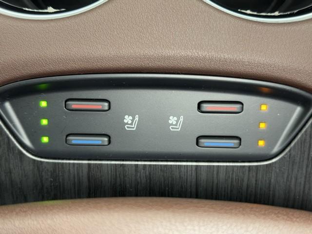 ハリアー Ｇ　レザーパッケージ　メモリナビ　レザーシート　クルーズコントロール　ドライブレコーダー　バックモニター　横滑り防止機能　盗難防止装置　電動シート　キーレス　アルミホイール　スマートキー　ミュージックプレイヤー接続可（12枚目）