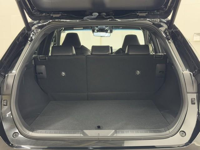 ハリアー Ｇ　レザーパッケージ　メモリナビ　レザーシート　クルーズコントロール　ドライブレコーダー　バックモニター　横滑り防止機能　盗難防止装置　電動シート　キーレス　アルミホイール　スマートキー　ミュージックプレイヤー接続可（16枚目）