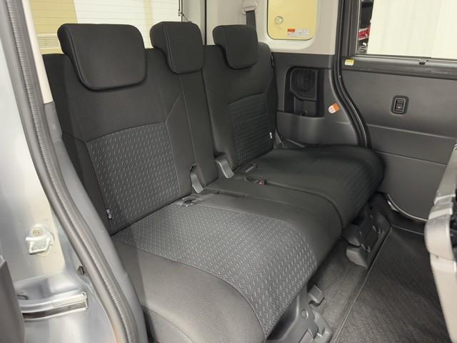 ルーミー カスタムＧ－Ｔ　助手席エアバック　両側オートスライドドア　スマートキープッシュスタート　ＬＥＤライト　横滑り防止機能　クルコン　点検記録簿　ＥＴＣ付　アルミホイール　フルフラット　キーレス　ＤＶＤ　ドラレコ　ＡＢＳ（17枚目）