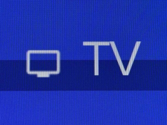 プリウス Ｚ　リアカメラ　プリクラッシュ　ＰＷシート　メモリナビ　ＡＣ１００Ｖ電源　ＬＥＤランプ　ナビ・ＴＶ　オートクルーズ　アルミホイール　ドライブレコーダ　ＡＣ　運転席エアバッグ　横滑り防止装置　ＥＴＣ付（7枚目）