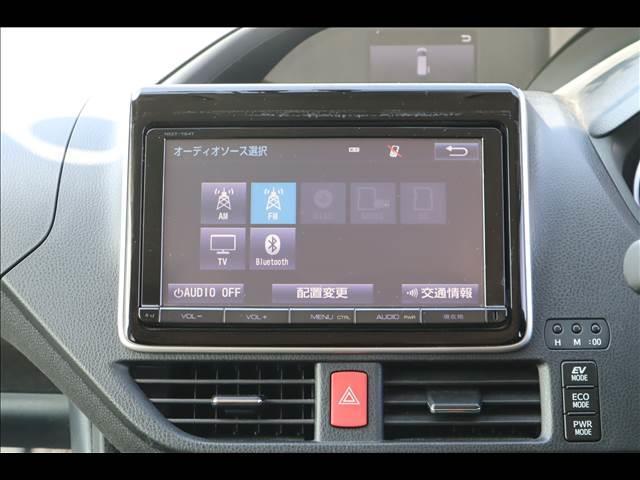 ノア ハイブリッドＧ　車検整備付き　モデリスタエアロ　純正ナビ　フルセグ　バックカメラ　ＤＶＤ再生　Ｂｌｕｅｔｏｏｔｈ　ビルトインＥＴＣ　クルーズコントロール　オートライト（14枚目）