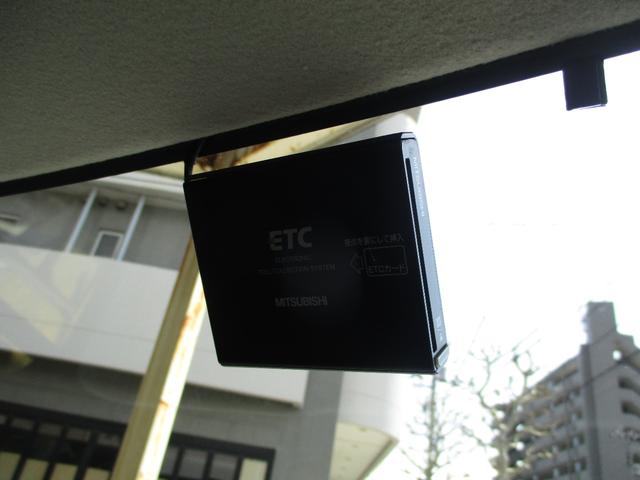 Ｔ　ターボ／／社外メモリーナビ／／ＥＴＣ／／スマートキー／／ＡＢＳ／／運転席・助手席エアバッグ／／盗難防止システム／／衝突安全ボディー／／タイヤ空気圧警告灯／／禁煙車／／車体取説(13枚目)