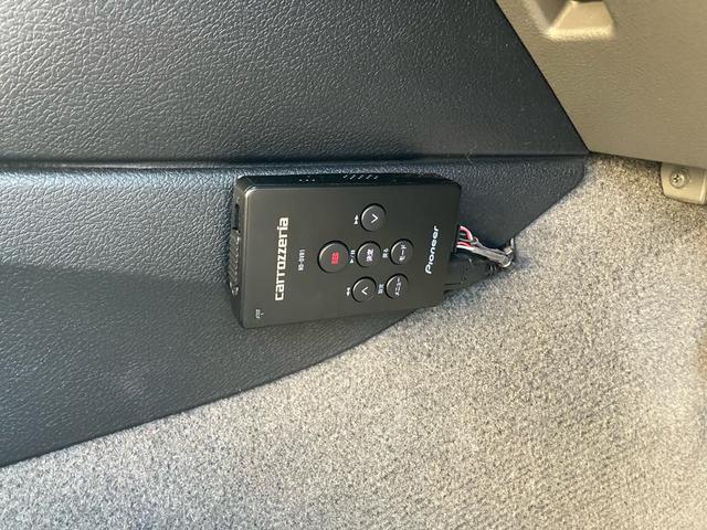 マークＸ ２５０Ｇ　リラックスセレクション　ワンオーナー　禁煙車　記録簿　ドライブレコーダー　パワーシート　スマートキー　スペアキー　ＣＤ　フルフラット（30枚目）