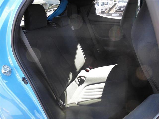 ヤリス G バックモニタ- 誤発進抑制機能 1オーナー車 スマートキー 盗難防止装置 LEDヘッドライト 横滑り防止機能 キーレス オートエアコン メモリーナビ ABS 運転席エアバック サイドエアバッグ ナビ(13枚目)