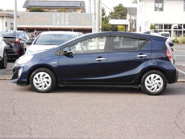 アクア Ｓスタイルブラック　ＨＤＤナビ　記録簿あり　バックモニタ－　ナビＴＶ　イモビライザー　スマートキープッシュスタート　１オーナー　Ｗエアバッグ　キーフリ　横滑り防止装置付き　１セグ　フルオートエアコン　ＡＢＳ　ＰＳ　エアＢ（7枚目）