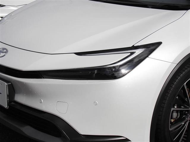 プリウス Ｚ　リアカメラ　プリクラッシュ　試乗車　１オーナ　メモリナビ　ＬＥＤランプ　ナビ・ＴＶ　オートクルーズ　アルミホイール　ドライブレコーダ　ＡＣ　運転席エアバッグ　横滑り防止装置　ＥＴＣ付　盗難防止システム（3枚目）