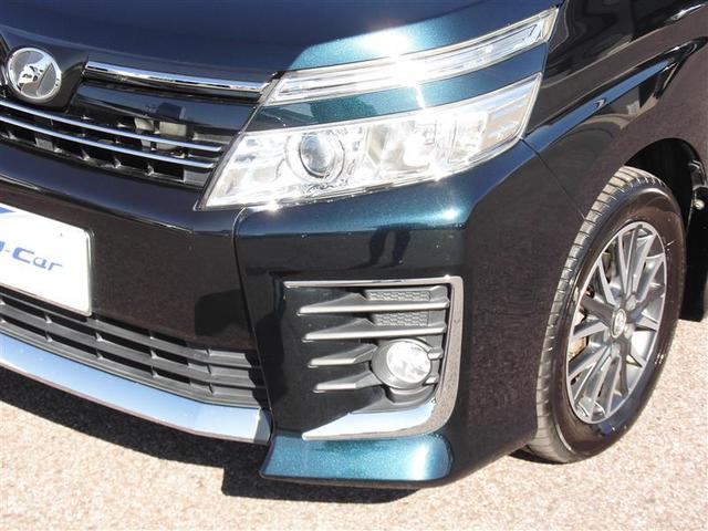 ヴォクシー ＺＳ　煌　地上デジタル　両側パワードア　アイドリングストップ車　パワーウィンド　横滑防止　１オーナ　整備記録簿　ＤＶＤ可　盗難防止装置　スマートエントリー　ＬＥＤヘッドライト　メモリーナビ　３列シート　ＥＴＣ（6枚目）