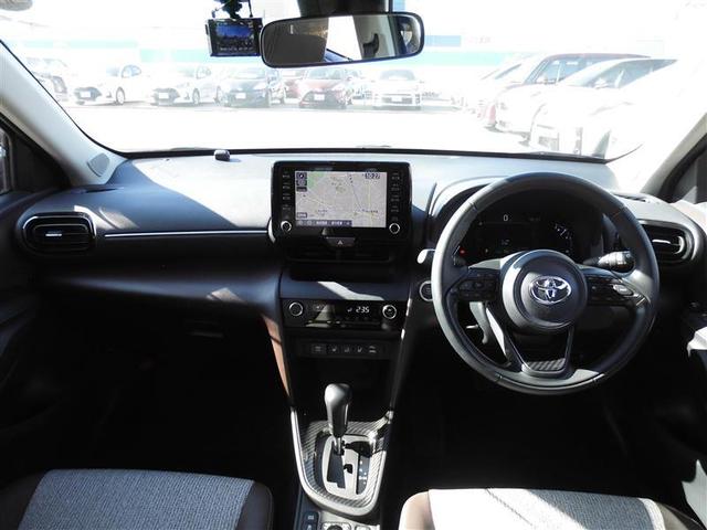 ヤリスクロス Ｚ　ワンオーナー　ＶＳＣ　オートエアコン　バックガイドモニター　点検記録簿　盗難防止装置　メモリーナビ　ＡＷＤ　ＥＴＣ車載器　ミュージックプレイヤー接続可　キーレス　アルミホイール　ＬＥＤヘッドランプ（9枚目）