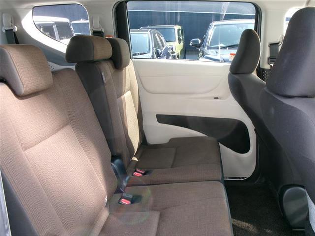 シエンタ ハイブリッドG LEDライト 地デジ DVD キーフリー スマキー 横滑り防止システム メモリナビ ナビTV ETC イモビライザー 運転席エアバック フルオートエアコン デュアルエアバッグ PW 3列シート ABS(18枚目)