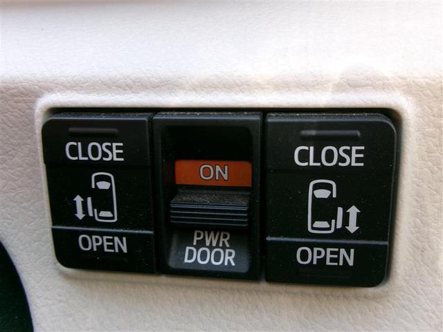 シエンタ ハイブリッドG LEDライト 地デジ DVD キーフリー スマキー 横滑り防止システム メモリナビ ナビTV ETC イモビライザー 運転席エアバック フルオートエアコン デュアルエアバッグ PW 3列シート ABS(20枚目)