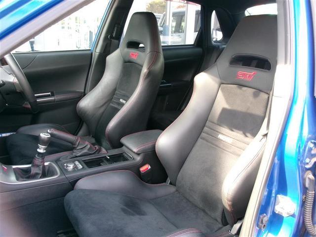 インプレッサ WRX STi スマートキー&プッシュスタート エアコン パワーステアリング 横滑り防止装置 ABS 4WD ETC アルミホイール イモビ キーレス パワーウィンドウ 半革シート(6枚目)