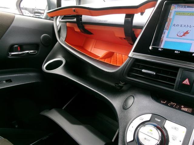 シエンタ ハイブリッドＧ　クエロ　地デジＴＶ　盗難防止　横滑り防止　ＬＥＤライト　スマートキー　ＥＴＣ　バックモニタ　ＤＶＤ　オ－トエアコン　メモリ－ナビ　エアバッグ　ＡＷ　３列シート　ナビ＆ＴＶ　ＡＢＳ　パワーウインドウ（8枚目）