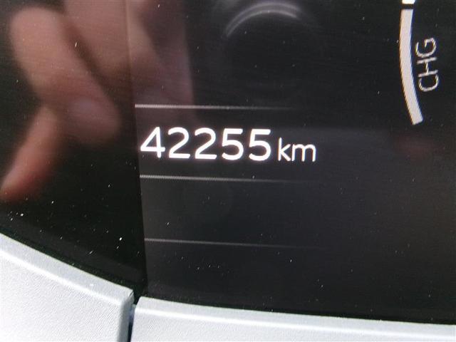 プリウス Ｚ　リアカメラ　プリクラッシュ　１オーナ　メモリナビ　ＡＣ１００Ｖ電源　ＬＥＤランプ　ナビ・ＴＶ　オートクルーズ　アルミホイール　ドライブレコーダ　ＡＣ　運転席エアバッグ　横滑り防止装置　ＥＴＣ付　ＡＢＳ（3枚目）