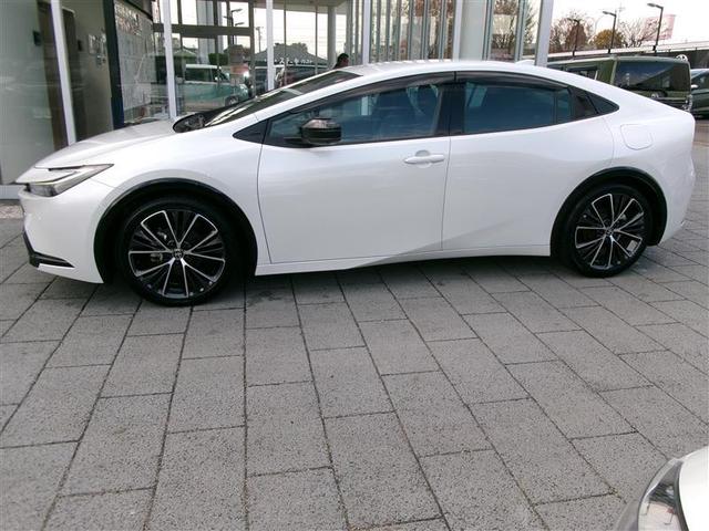 プリウス Ｚ　リアカメラ　プリクラッシュ　１オーナ　メモリナビ　ＡＣ１００Ｖ電源　ＬＥＤランプ　ナビ・ＴＶ　オートクルーズ　アルミホイール　ドライブレコーダ　ＡＣ　運転席エアバッグ　横滑り防止装置　ＥＴＣ付　ＡＢＳ（14枚目）