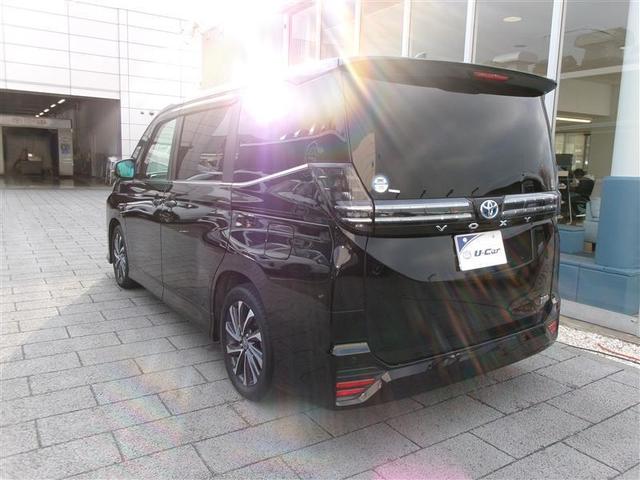 ヴォクシー ハイブリッドS-Z パワーウィンドウ DVD再生機能 インテリキー 横滑防止装置 地デジTV アクティブクルーズコントロール フルオートエアコン リアカメラ エアバッグ 寒冷地仕様 ABS ナビTV WAC キーレス(18枚目)