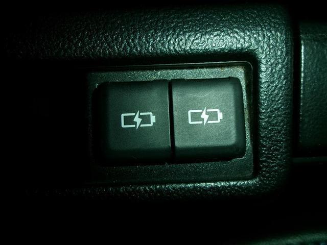 ヴォクシー ハイブリッドS-Z パワーウィンドウ DVD再生機能 インテリキー 横滑防止装置 地デジTV アクティブクルーズコントロール フルオートエアコン リアカメラ エアバッグ 寒冷地仕様 ABS ナビTV WAC キーレス(36枚目)