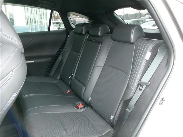 ハリアーハイブリッド Ｚ　レザーパッケージ　地デジ　横滑防止　盗難防止システム　Ｂモニター　革　ＬＥＤライト　パワーウィンドウ　クルコン　スマートキ－　助手席エアバック　エアバッグ　オートエアコン　ナビＴＶ　ＥＴＣ　メモリナビ　アルミホイル（10枚目）