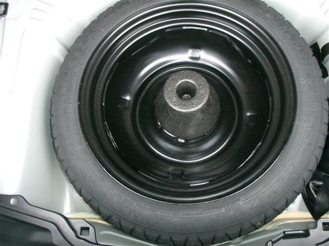 アクア Ｓスタイルブラック　バックモニタ－　地デジフルセグ　ナビＴＶ　イモビライザー　ＬＥＤライト　スマートキープッシュスタート　アルミホイール　ＥＴＣ付き　Ｗエアバッグ　キーフリ　メモリーナビゲーション　横滑り防止装置付き（32枚目）