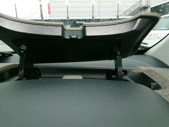 シエンタ ハイブリッドＺ　ＴＳＳ　エアバック　キーレスエントリー　ナビＴＶ　イモビライザー　バックモニター　ＬＥＤヘッドライト　ＥＴＣ車載器　横滑り防止　スマートキー　オートエアコン　サイドエアバッグ　ＷＳＲＳ　３列シート（26枚目）