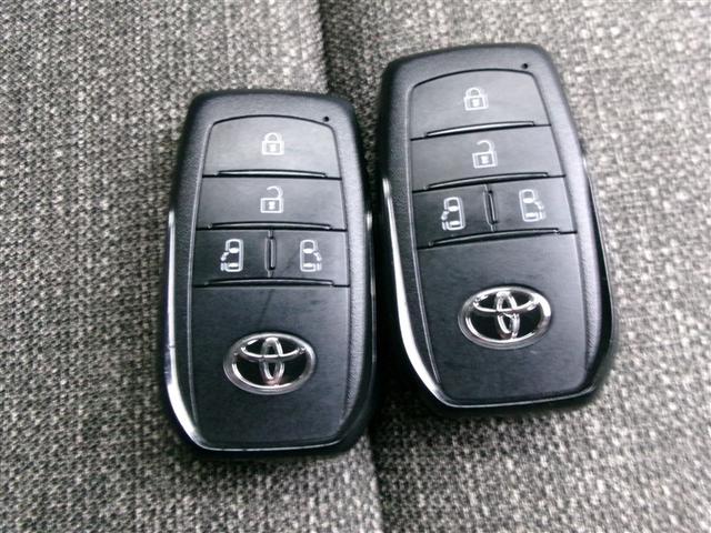 シエンタ ハイブリッドＺ　ＴＳＳ　エアバック　キーレスエントリー　ナビＴＶ　イモビライザー　バックモニター　ＬＥＤヘッドライト　ＥＴＣ車載器　横滑り防止　スマートキー　オートエアコン　サイドエアバッグ　ＷＳＲＳ　３列シート（30枚目）