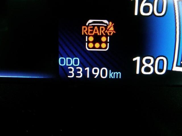 ヴォクシー ハイブリッドＳ－Ｚ　パワーウィンドウ　ＤＶＤ再生機能　インテリキー　横滑防止装置　地デジＴＶ　アクティブクルーズコントロール　フルオートエアコン　リアカメラ　エアバッグ　ＡＢＳ　ナビＴＶ　ＷＡＣ　アルミホイール　キーレス（3枚目）