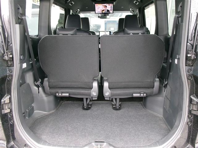 ヴォクシー ハイブリッドＳ－Ｚ　パワーウィンドウ　ＤＶＤ再生機能　インテリキー　横滑防止装置　地デジＴＶ　アクティブクルーズコントロール　フルオートエアコン　リアカメラ　エアバッグ　ＡＢＳ　ナビＴＶ　ＷＡＣ　アルミホイール　キーレス（23枚目）