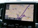 純正ナビを装備。タッチパネル式で使いやすく、お出かけもラクラクです。