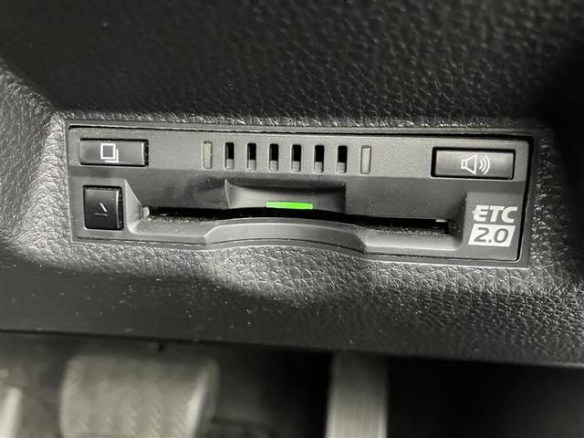 ヤリス ハイブリッドＺ　ＰＣＳ　整備記録簿　地デジ　ＡＷ　Ｂカメラ　アイドリングストップ車　ドラレコ付　ＬＥＤランプ　スマキー　ＥＴＣ付き　メディアプレイヤー接続　ナビＴＶ　ＶＳＣ　パワステ　１オナ車　クルコン　キーフリー（14枚目）