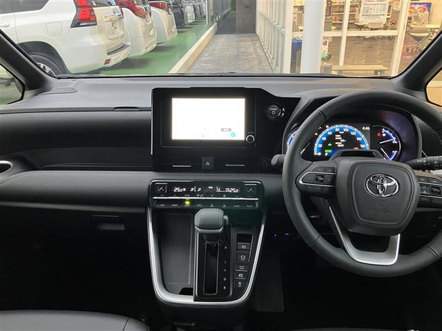 ノア ハイブリッドＺ　ＬＥＤヘッドライト　スマートキー　両側パワースライドドア　ＴＳＳ　クルーズコントロール　盗難防止装置　ＡＣ１００Ｖ電源　４ＷＤ　ワンオーナー　ＥＴＣ　メモリーナビ　ミュージックプレイヤー接続可（17枚目）