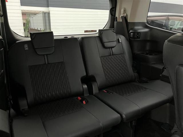 ノア ハイブリッドＺ　ＬＥＤヘッドライト　スマートキー　両側パワースライドドア　ＴＳＳ　クルーズコントロール　盗難防止装置　ＡＣ１００Ｖ電源　４ＷＤ　ワンオーナー　ＥＴＣ　メモリーナビ　ミュージックプレイヤー接続可（20枚目）