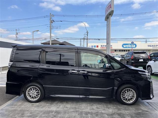 ヴォクシー ハイブリッドZS 煌III ドライブレコーダ 地デジTV リヤカメラ 1オナ車 Wエアコン スマートキー ミュージックプレイヤー接続可 DVD再生可 クルコン VSC キーレス アルミホイール ナビ&TV LEDヘッドランプ(7枚目)