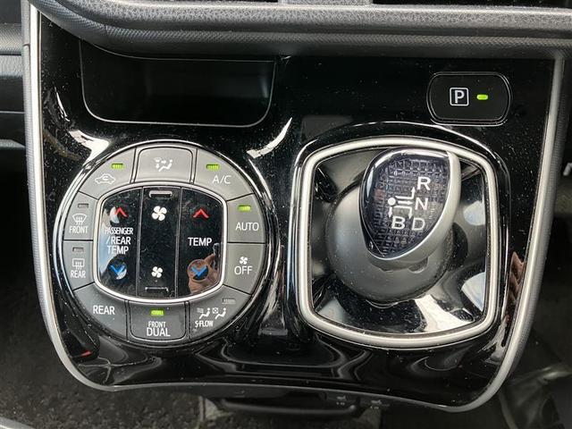 ヴォクシー ハイブリッドZS 煌III ドライブレコーダ 地デジTV リヤカメラ 1オナ車 Wエアコン スマートキー ミュージックプレイヤー接続可 DVD再生可 クルコン VSC キーレス アルミホイール ナビ&TV LEDヘッドランプ(21枚目)