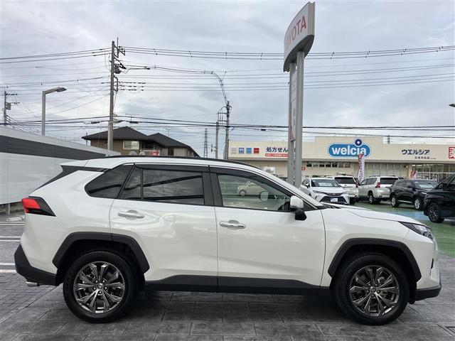 ＲＡＶ４ ハイブリッドＧ　衝突被害軽減装置　ドライブレコーダ　ＡＣ１００Ｖ電源　ワンオーナ－　バックモニター　整備記録簿　地デジＴＶ　ＬＥＤヘッドライト　スマキー　電動シ－ト　ＡＷＤ　ＴＶナビ　パワステ　横滑り防止装置　ＡＡＣ（7枚目）