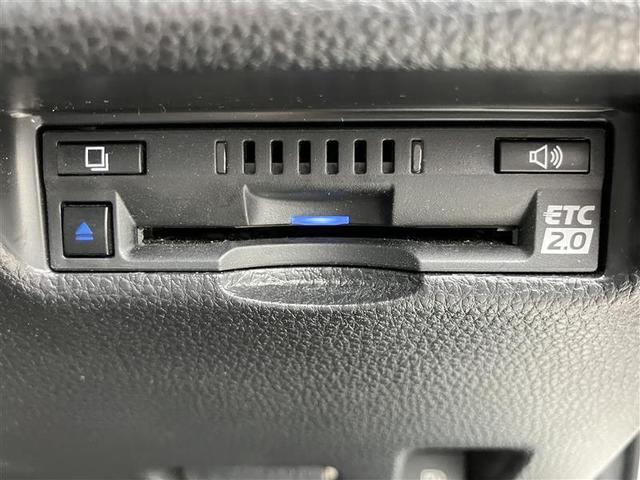 ＲＡＶ４ ハイブリッドＧ　衝突被害軽減装置　ドライブレコーダ　ＡＣ１００Ｖ電源　ワンオーナ－　バックモニター　整備記録簿　地デジＴＶ　ＬＥＤヘッドライト　スマキー　電動シ－ト　ＡＷＤ　ＴＶナビ　パワステ　横滑り防止装置　ＡＡＣ（16枚目）
