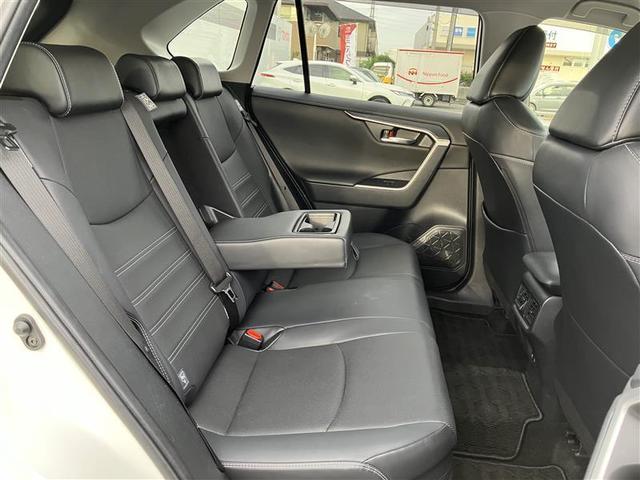 ＲＡＶ４ ハイブリッドＧ　衝突被害軽減装置　ドライブレコーダ　ＡＣ１００Ｖ電源　ワンオーナ－　バックモニター　整備記録簿　地デジＴＶ　ＬＥＤヘッドライト　スマキー　電動シ－ト　ＡＷＤ　ＴＶナビ　パワステ　横滑り防止装置　ＡＡＣ（19枚目）