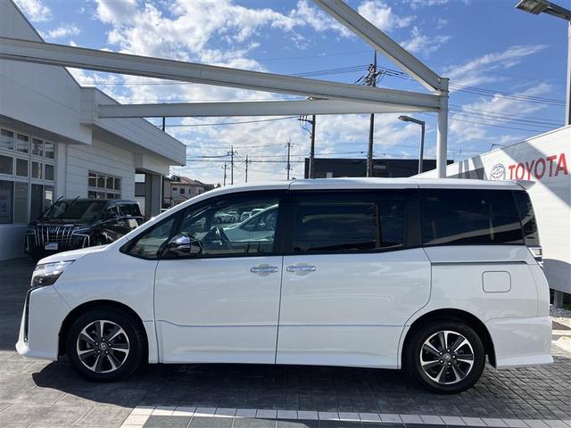 ヴォクシー ZS 煌II スマートキー・プッシュスタート バックガイドモニター セキュリティアラーム 両側パワスラドア 1オーナー ETC車載器 地デジテレビ 記録簿付き VSC LEDライト 助手席エアバック AC パワステ(8枚目)