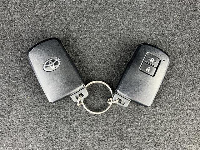 プリウスα S ワンオーナ クルコン スマキー 盗難防止システム 地デジTV 整備記録簿 パワーウィンドウ 運転席エアバッグ サイドカーテンエアバック デュアルエアバック ETC車載器 キーレスエントリー アルミ(31枚目)