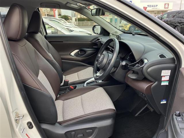 ヤリスクロス ハイブリッドＺ　ドライブレコーダ　インテリジェントキー　アルミホイル　ＬＥＤライト　１オ－ナ－　リアカメラ　ナビ　クルーズコントロール　整備記録簿　横滑り防止システム　メモリーナビゲーション　電動シ－ト　パワステ（17枚目）