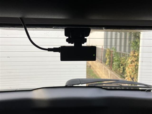 ヤリスクロス ハイブリッドＺ　ドライブレコーダ　インテリジェントキー　アルミホイル　ＬＥＤライト　１オ－ナ－　リアカメラ　ナビ　クルーズコントロール　整備記録簿　横滑り防止システム　メモリーナビゲーション　電動シ－ト　パワステ（25枚目）