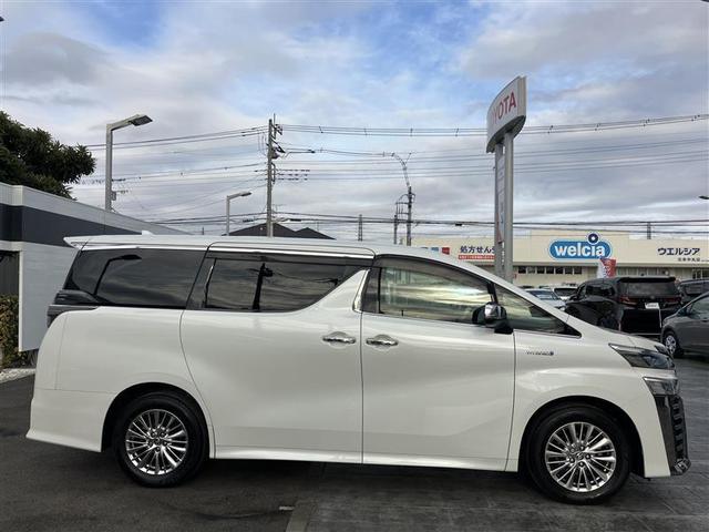 ヴェルファイアハイブリッド ＺＲ　Ｇエディション　地上デジタル　レザー　ミュージックプレイヤー接続可　横滑り防止機能　１００Ｖ　ＬＥＤ　ドラレコ付き　寒冷地仕様車　記録簿付　ナビ＆ＴＶ　Ｗエアコン　スマキー　メモリーナビ　電動シート　盗難防止装置（7枚目）