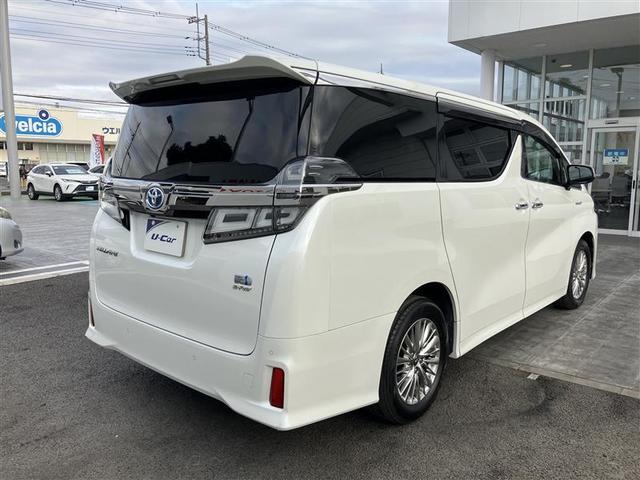 ヴェルファイアハイブリッド ＺＲ　Ｇエディション　地上デジタル　レザー　ミュージックプレイヤー接続可　横滑り防止機能　１００Ｖ　ＬＥＤ　ドラレコ付き　寒冷地仕様車　記録簿付　ナビ＆ＴＶ　Ｗエアコン　スマキー　メモリーナビ　電動シート　盗難防止装置（9枚目）