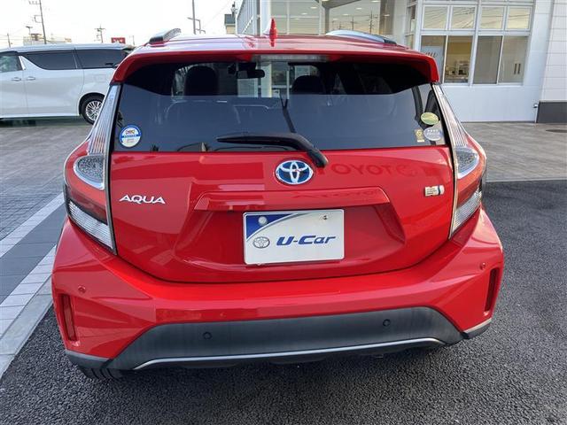 アクア クロスオーバー　グラム　セキュリティアラーム　点検記録簿　ＤＶＤ再生　ＬＥＤヘッドランプ　バックカメラ　ワンオーナー　メモリーナビ　ドラレコ　アルミ　ナビ＆ＴＶ　横滑り防止　キーレス　エアバック　ミュージックプレイヤー接続可（11枚目）