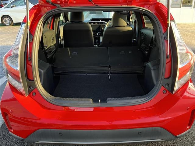 アクア クロスオーバー　グラム　セキュリティアラーム　点検記録簿　ＤＶＤ再生　ＬＥＤヘッドランプ　バックカメラ　ワンオーナー　メモリーナビ　ドラレコ　アルミ　ナビ＆ＴＶ　横滑り防止　キーレス　エアバック　ミュージックプレイヤー接続可（12枚目）