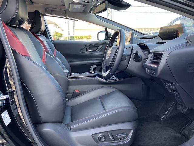 プリウス Ｚ　リアカメラ　パノラマサンルーフ　プリクラッシュ　ＰＷシート　１オーナ　メモリナビ　ＡＣ１００Ｖ電源　ＬＥＤランプ　ナビ・ＴＶ　オートクルーズ　アルミホイール　ドライブレコーダ　ＡＣ　運転席エアバッグ（18枚目）