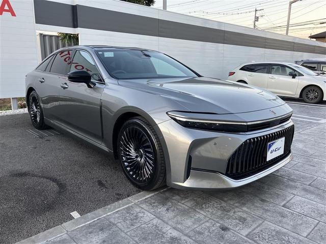 クラウン Ｚ　レザーシート　ＬＥＤヘッドライト　１オナ　地デジＴＶ　ＡＢＳ　ＡＣ１００Ｖ　パワーシート　バックモニター　スマートキー　ＥＴＣ　ドライブレコーダー　アルミホイール　エアコン　盗難防止装置　メモリーナビ（6枚目）