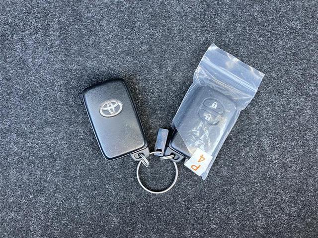 アクア クロスオーバー グラム セキュリティアラーム 点検記録簿 DVD再生 LEDヘッドランプ バックカメラ ワンオーナー メモリーナビ ETC ドラレコ アルミ ナビ&TV 横滑り防止 キーレス エアバック オートエアコン(27枚目)