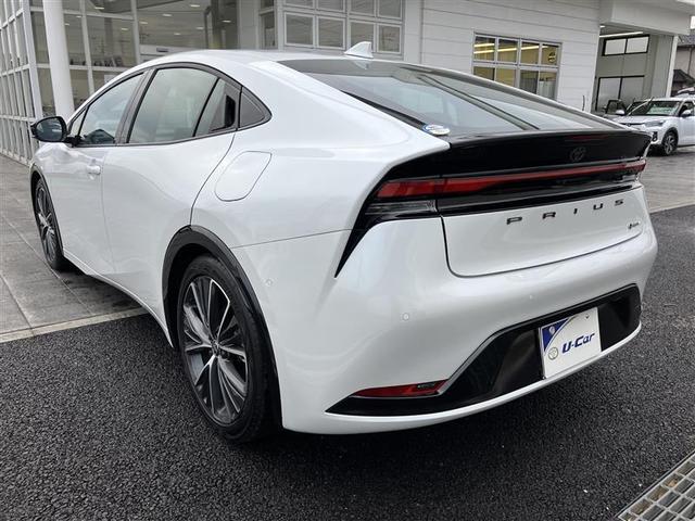 プリウス Ｚ　元当社社用車　プリクラッシュ　試乗車　ＰＷシート　１オーナ　メモリナビ　ＡＣ１００Ｖ電源　ＬＥＤランプ　ナビ・ＴＶ　オートクルーズ　アルミホイール　ドライブレコーダ　ＡＣ　運転席エアバッグ　ＥＴＣ付（10枚目）