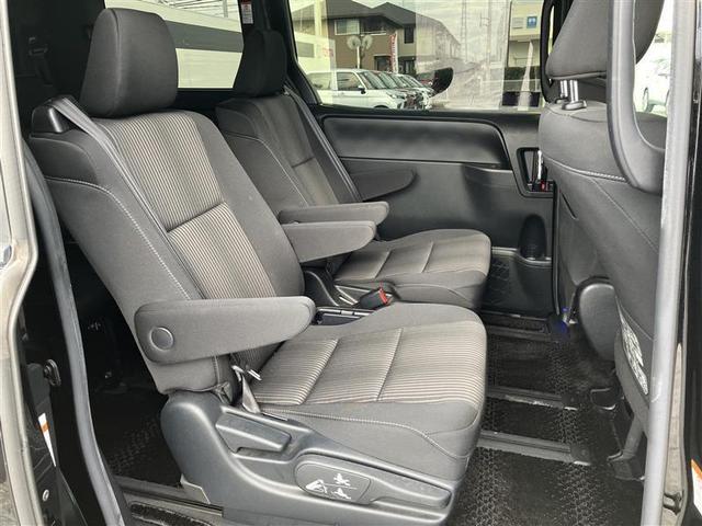 ヴォクシー ＺＳ　キラメキ　モデリスタ製フルエアロ　純正１０型メモリーナビ（17枚目）