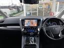 【運転席・インパネまわり】ハンドル・シート・フロアーなど隅々までプロによるクリーニング済み☆彡キレイな車内でドライブが一層快適にお楽しみいただけます!!